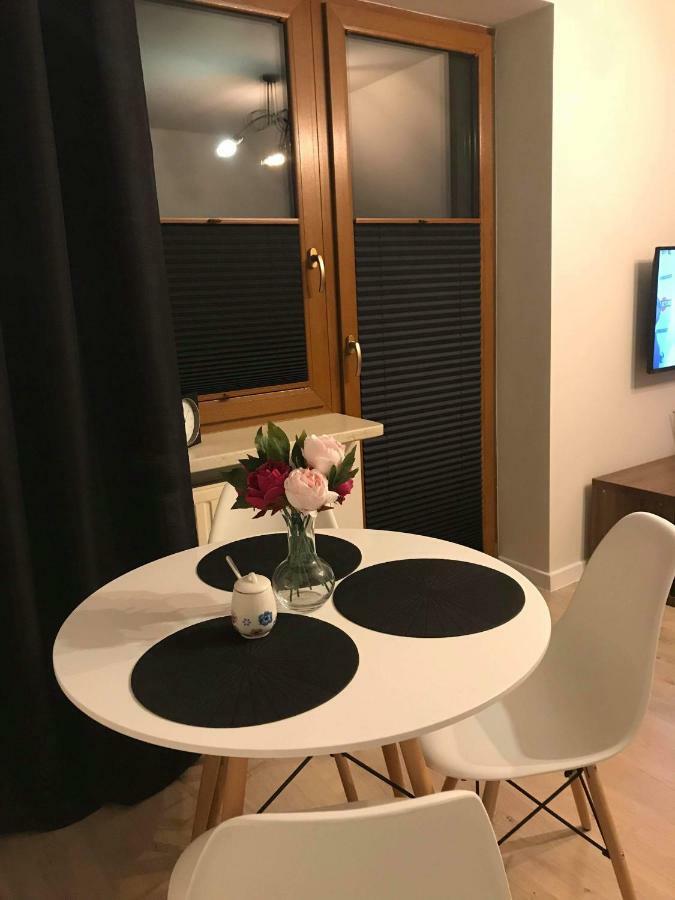 Black Rose Apartament Targi 3 Km, F-Ry Vat Kielce Extérieur photo