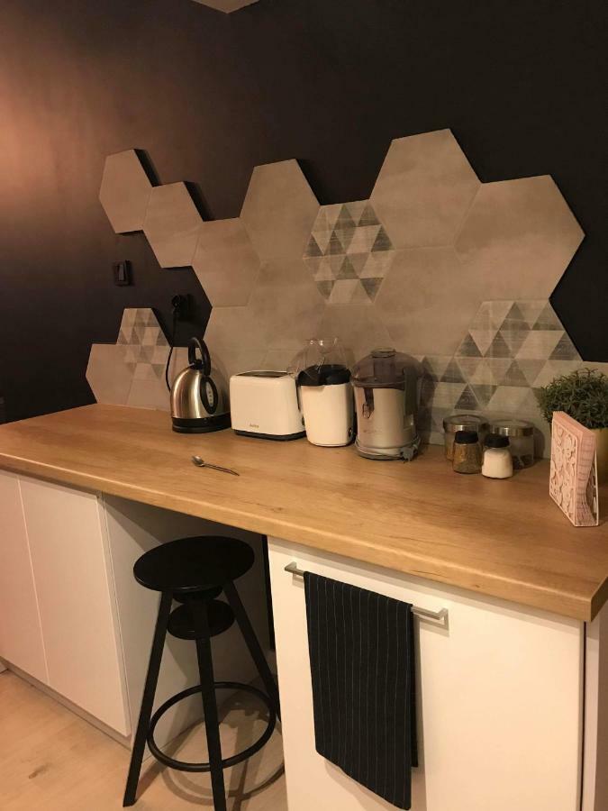 Black Rose Apartament Targi 3 Km, F-Ry Vat Kielce Extérieur photo